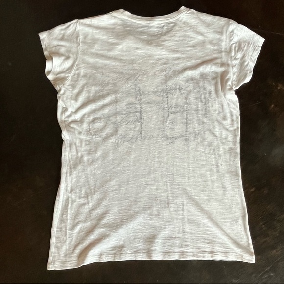 Cowgirl stuff Co. White T-Shirt with faded Black Crosses, XL - Picture 2 of 9